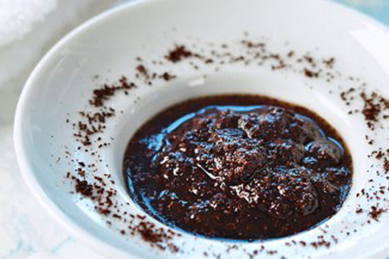 BEAUTY & THE COFFEE 01