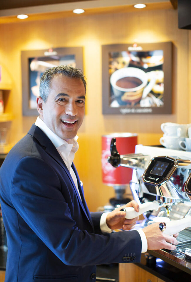 DAL CHICCO ALLA TAZZINA PASSANDO DALLA SUPERAUTOMATICA 02 DAL CHICCO ALLA TAZZINA PASSANDO DALLA SUPERAUTOMATICA 02