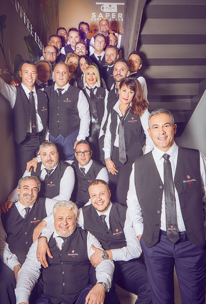 EMANUELA DE GIUSTI UNA STORIA DI CHICCHI E DI PASSIONE 04 EMANUELA DE GIUSTI UNA STORIA DI CHICCHI E DI PASSIONE 04