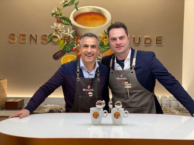 IL CAFFÈ È COME UN ATTIMO FUGGENTE 04